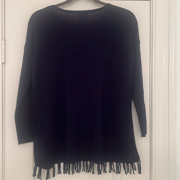Lilly Pulitzer Girls Ramona Fringe Sweater in Navy Size XL (14-16) - Picture 7 of 9